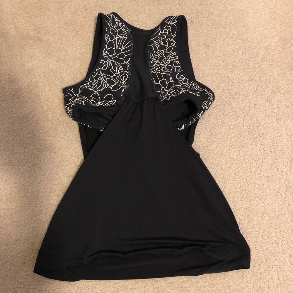 Athleta tank with built in sports bra